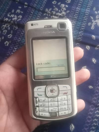 Nokia n70