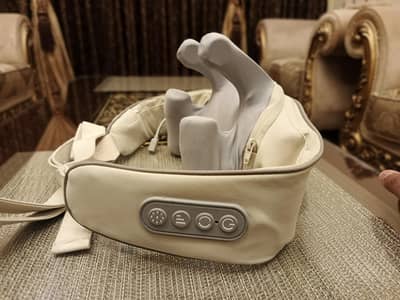 Electric Neck & Shoulder Massager – Excellent Condition 