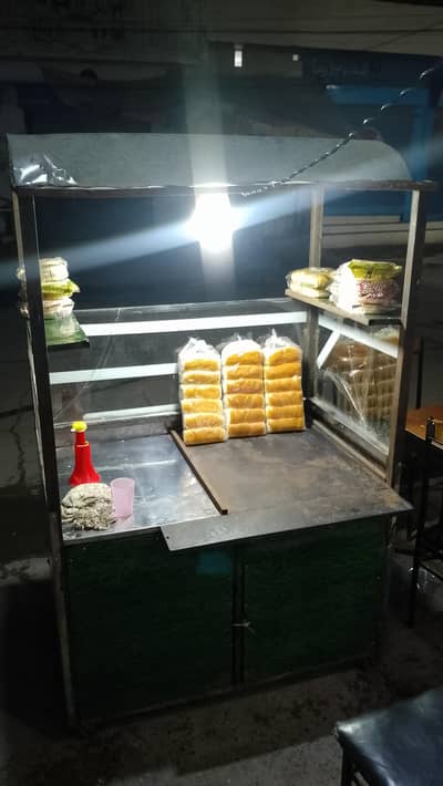 burger shwarma counter