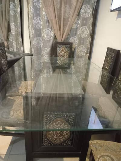 dining Table with 6 beautiful chairs