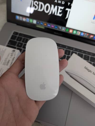 Apple Magic Mouse (USB-C, White, Multi-Touch Surface)