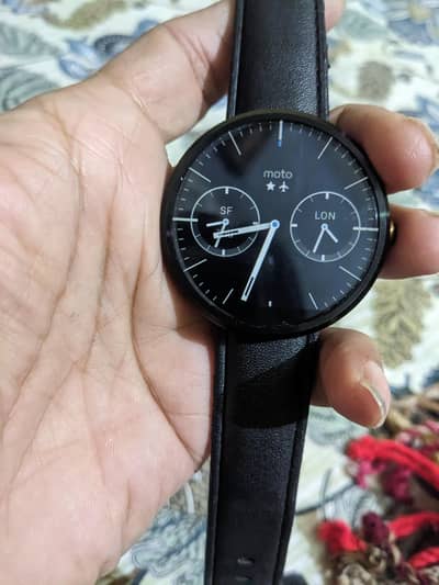 Motorola 360 watch