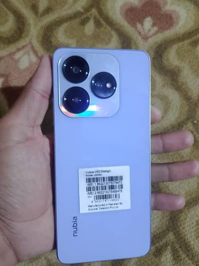 Nubia v60 design