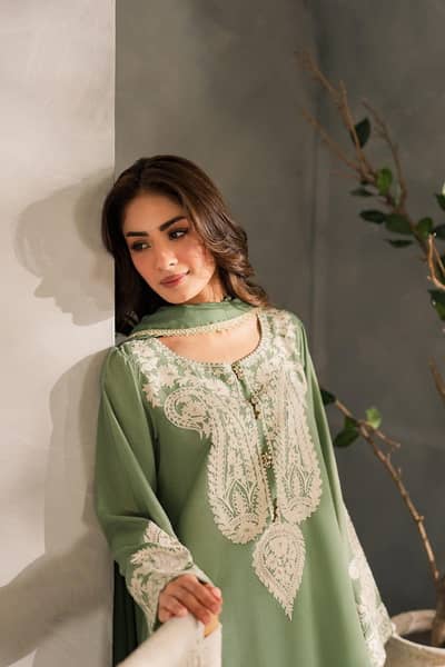 Luxury Embroidered Lawn Suit – EID Collection 2026