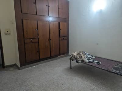 1 bedroom portion for rent with separate gate