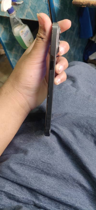 I phone 13 pro max non factory unlock