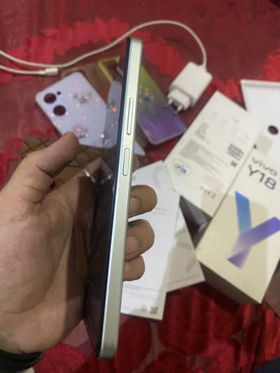 Vivo Y18