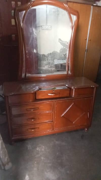 Wooden Dressing Table with Mirror – Good Condition
