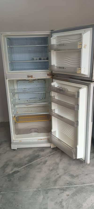 Dawlance fridge cooling perfect ha dono box