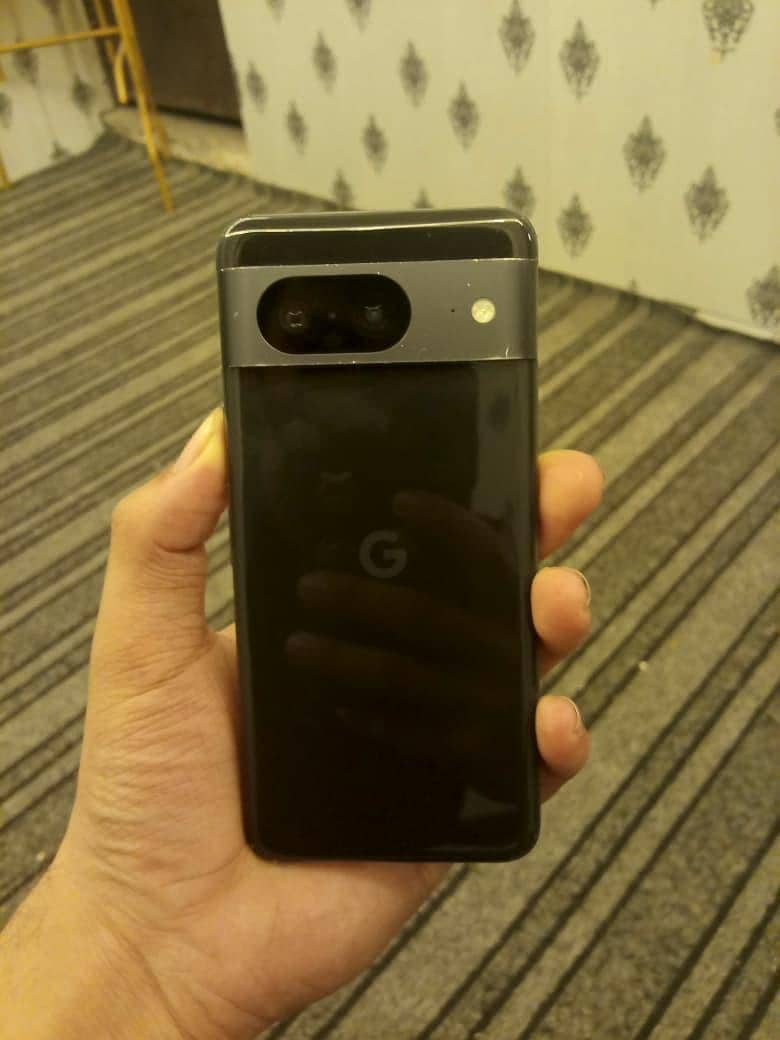 Google pixel 8 1