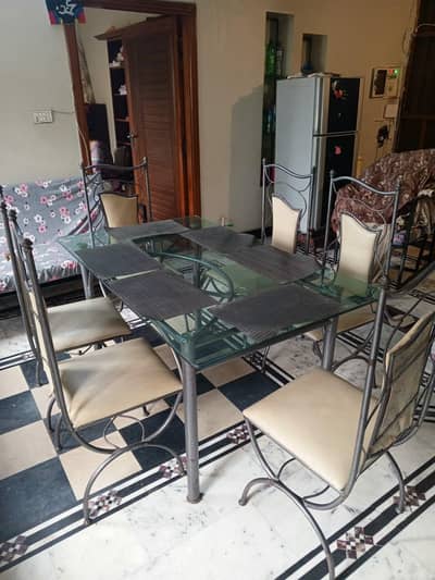 6 seater dinning table for sale