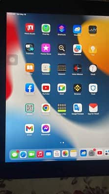 iPad 5th generation 2017, 32GB 1