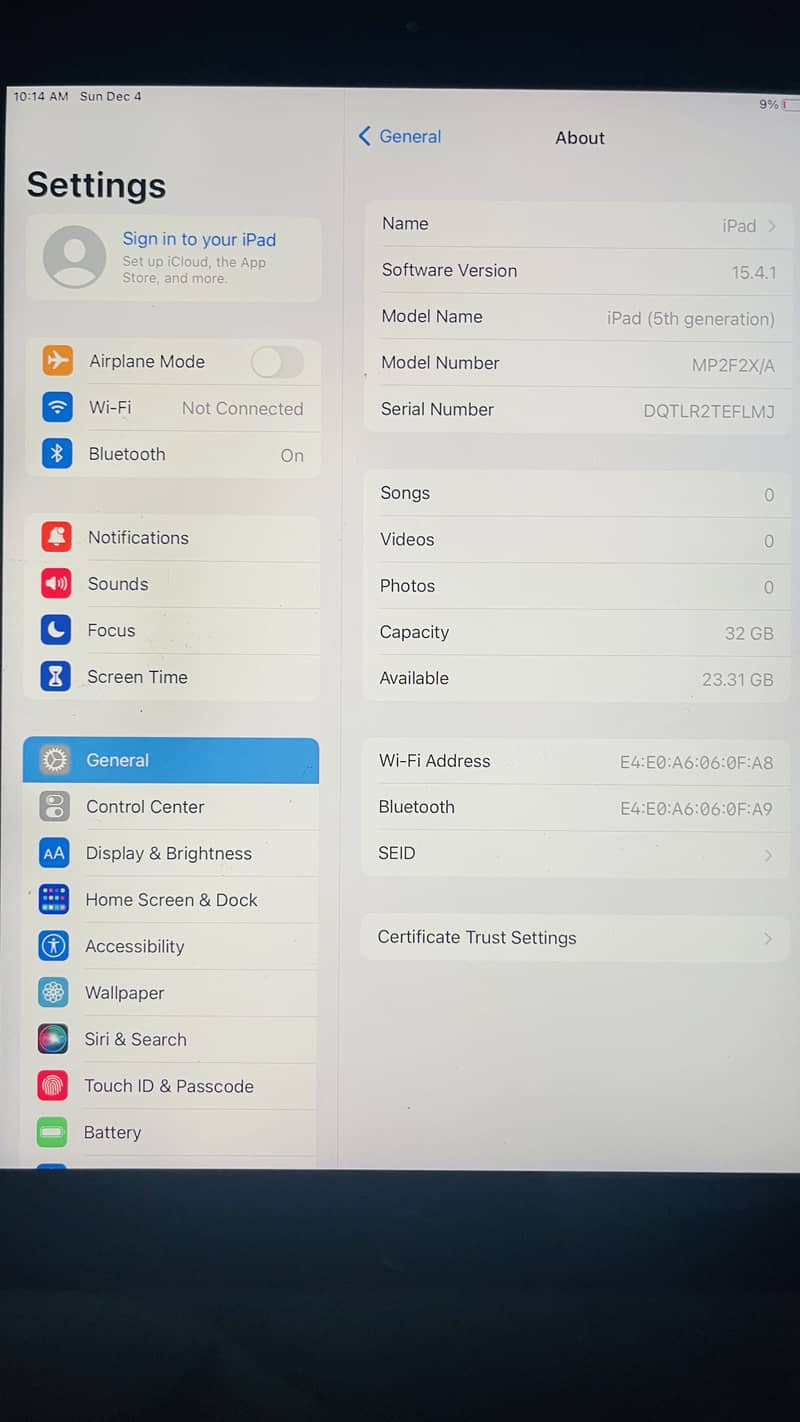 iPad 5th generation 2017, 32GB 10