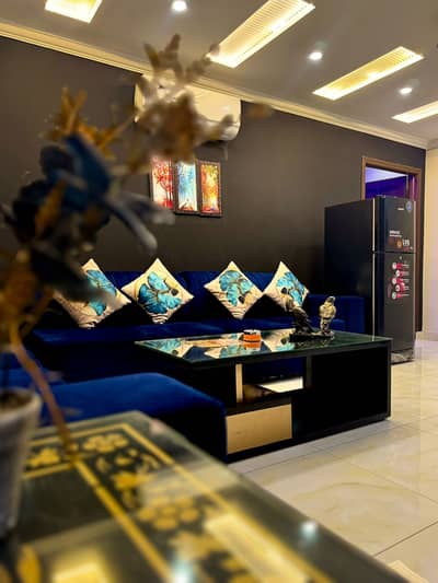 One bed luxury appartment available on daily basis and monthly