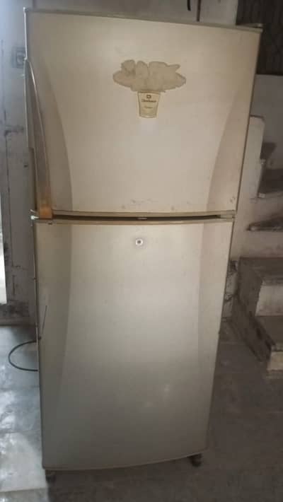 Dawlance fridge large size for sale