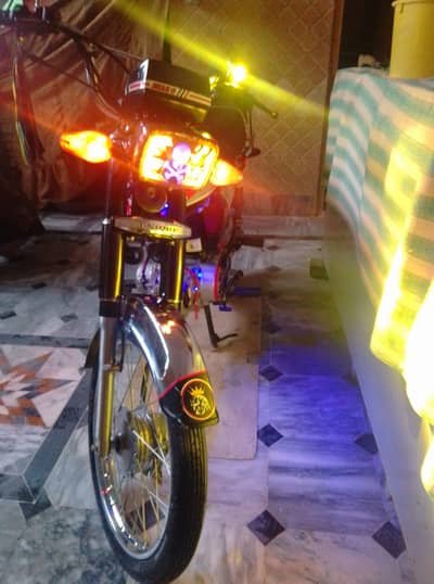 CD70 Model 2025 / ignition (Kickstart) / Origin (Local) / Mileage 6700