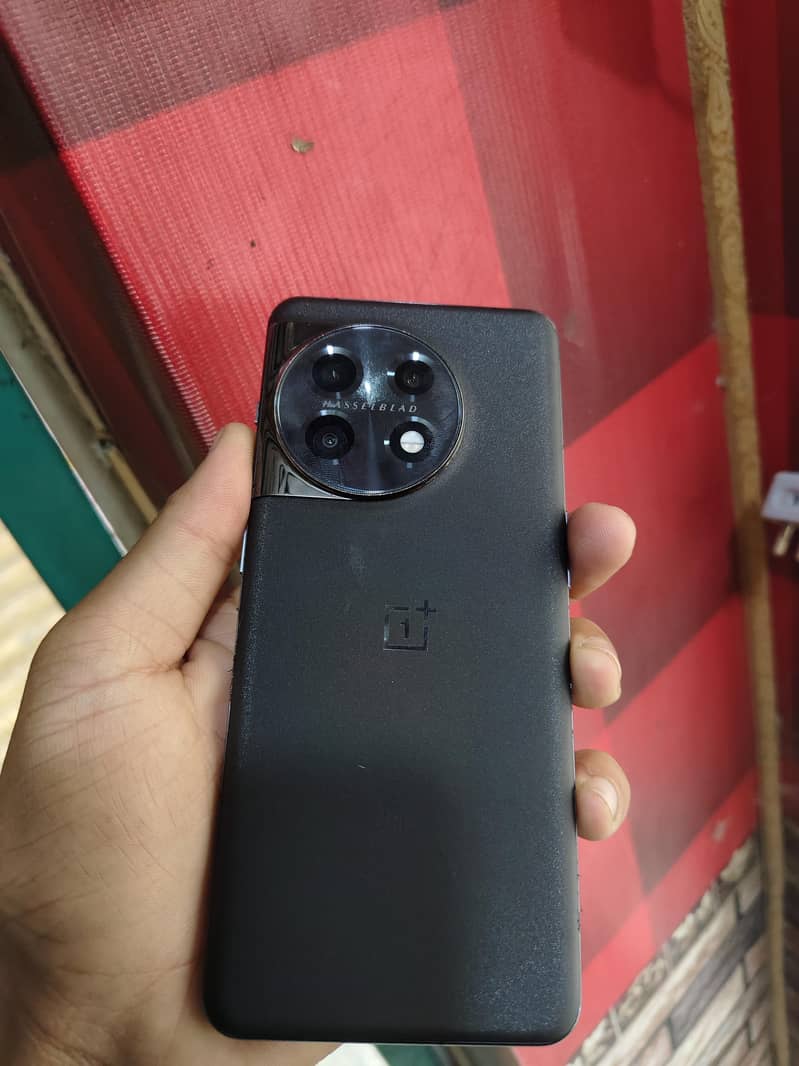 OnePlus 11 1