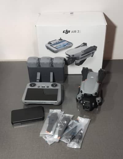 DJI Air 3S Fly More Combo | RC 2 (Screen Remote) | 10/10 Like New