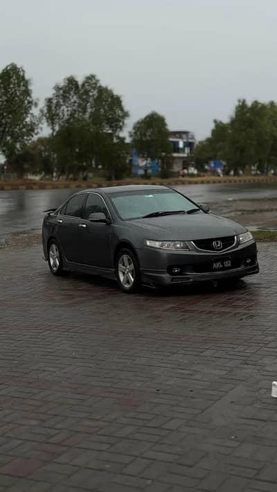 Honda Accord (2003) model