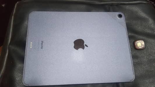 Apple iPad Air 5 (M1) 256GB | Fully Working | Read Description