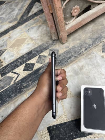 iPhone 11 For sale good condition