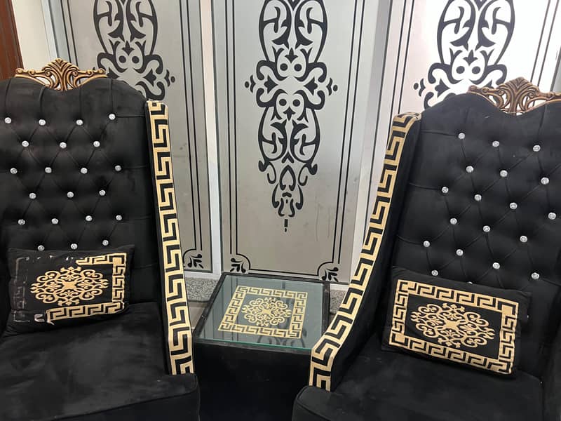 sofas chair with table 0