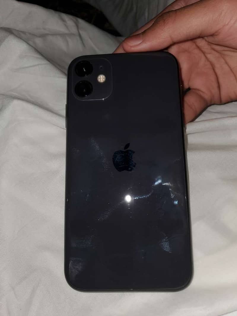iPhone 11 3