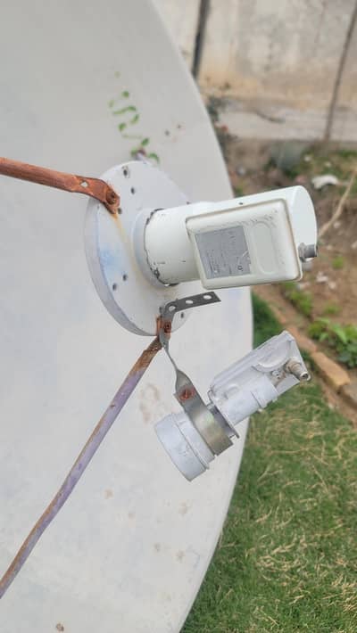 Satellite Dish big 5 feet with Dual LNB for Sale