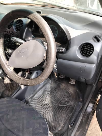 injen body tyer  waiper mother ka Kam hone wala Hy gari all ok Hy