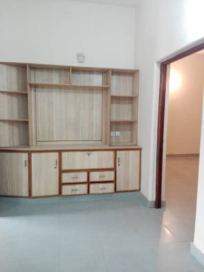 5 marla portion for rent