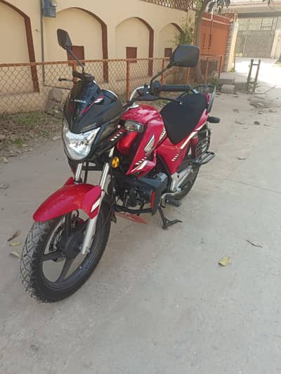 Honda CB 150F