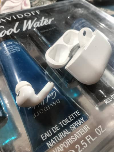 apple iPod 2nd generation