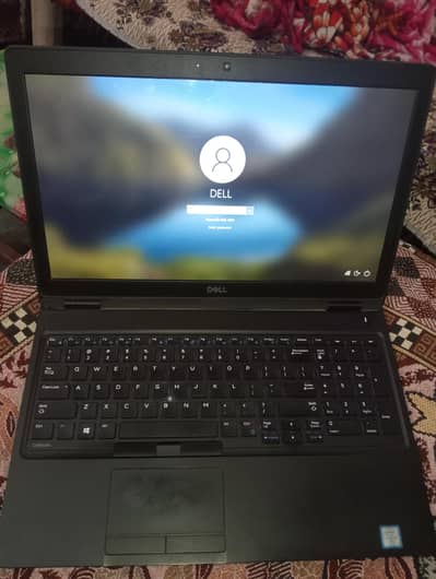 dell latitude laptop in 10/10 condition window 10pro