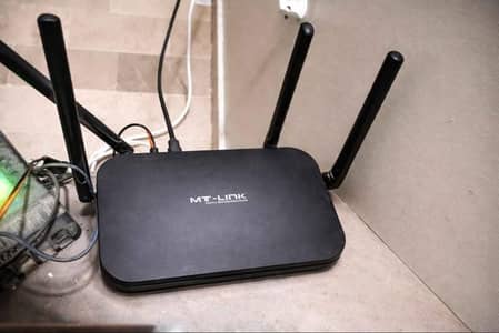 MT-LINK Archer C12 AC1200 Dual Band Wi-Fi Router – Like New