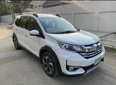 rent a car servcices available allover pakistan