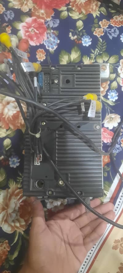 android panel vitz 2006 10/10 fully working serious buyers contact