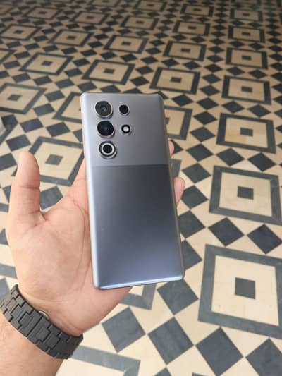 itel s25 Ultra 5 month wronty 10/10