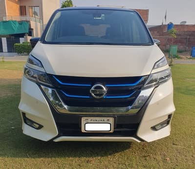 NISSAN SERENA 7 seater E-POWER HIGHWAY STAR Hybrid 1200 CC Lahore regi