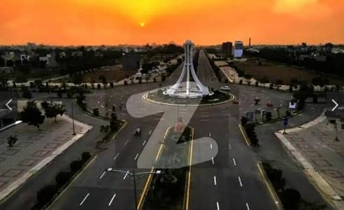 10 Marla Prime Location Plot Available For Sale In New Lahore City