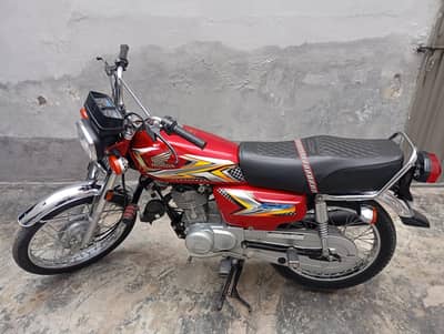 Honda 125 for Sale - Excellent condition, Low Mileage 
