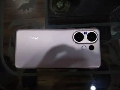 Vivo V60