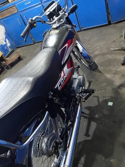 first owner bike 10 by 10 bike new condition ph 03214617239