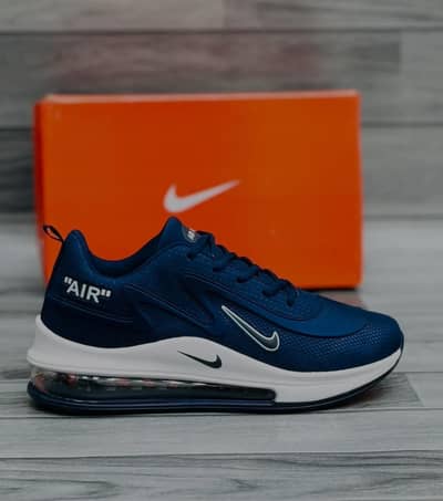 Nike Air Max Shoes Size 10 – Brand New (Unused)