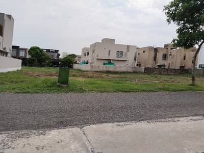 1 Kanal Good Location Plot For Sale Dha Phase 8 Block V