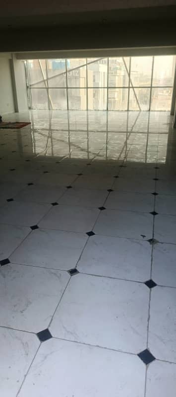 OFFICE FOR RENT PHASE 7 JAMI COMMERCIAL 1500 SQUARE FEET WITH LIFT CAR PARKING