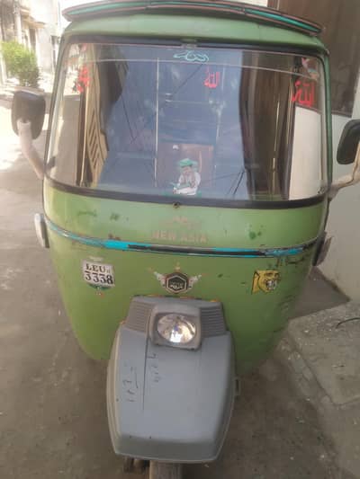 new Asia auto rikshaw in use for sail