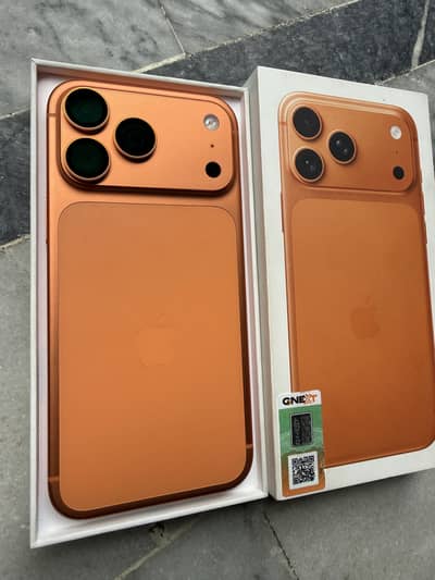 iphone 17 pro max Cosmic orange ( Signature color)
