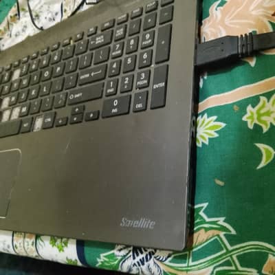 Laptop satellite series for sale all working external monitor