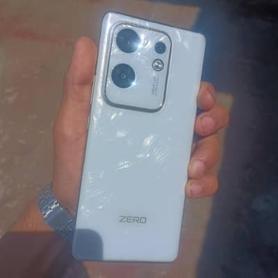 Infinix Zero 30 8+8/256 GB - Lush Condition