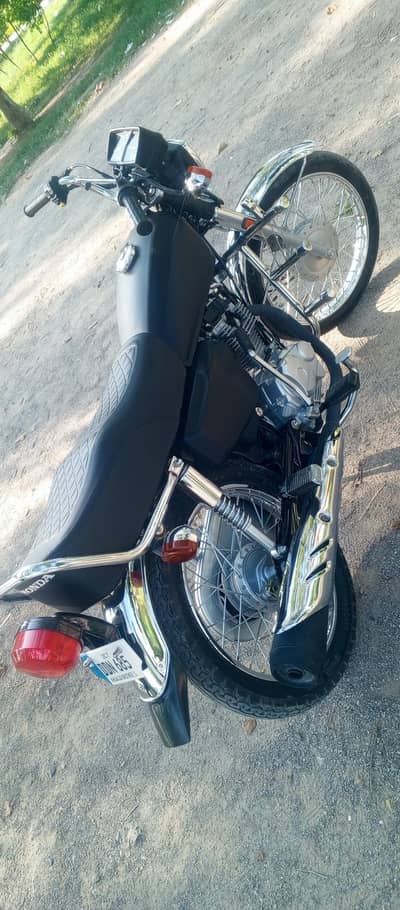  Honda CG 125 2025 Model – Excellent Condition 